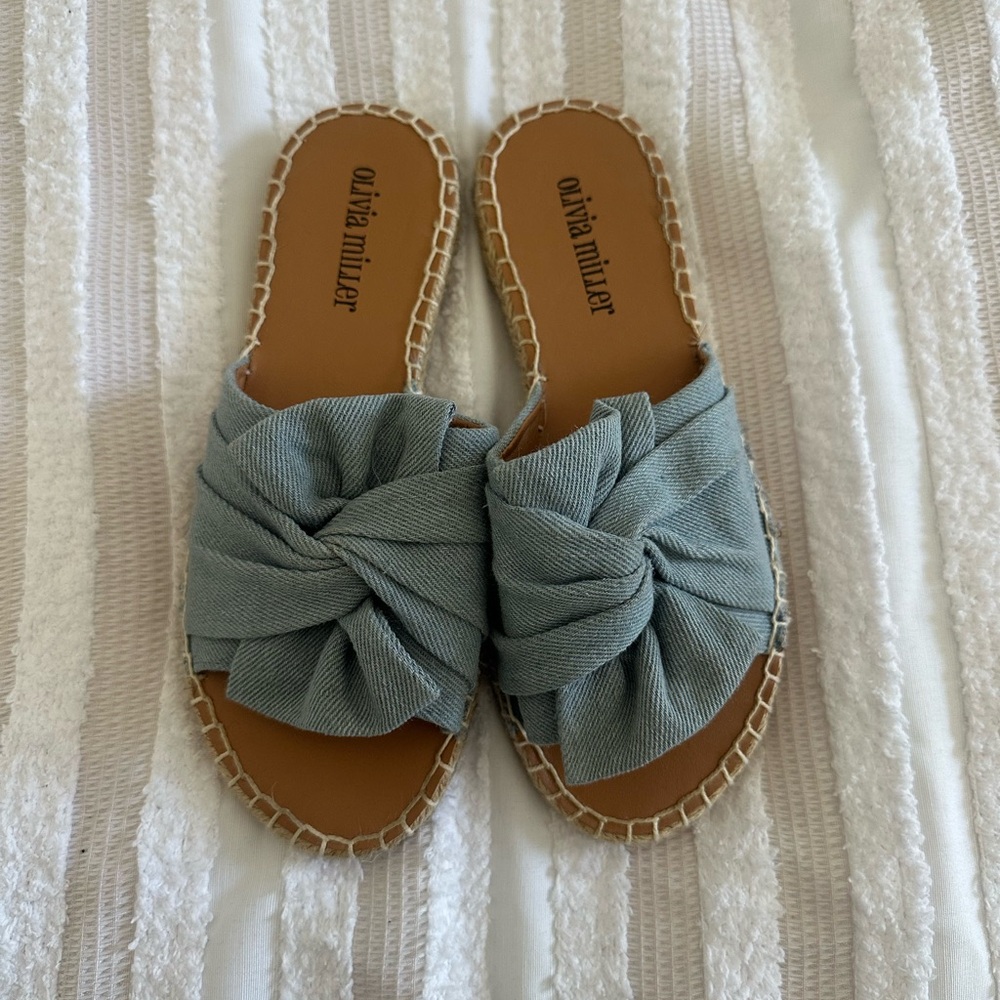 Olivia Miller Sandals - Picture 2 of 6